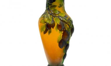 Neue Auctions' Online Art & Antiques Auction on Saturday, September 25th, Features Undiscovered Finds in Many Categories