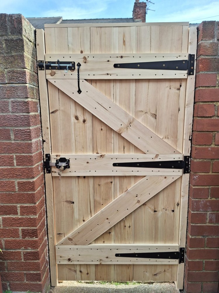 Emergency Fencing Repair by Newcastle Wood Fencing