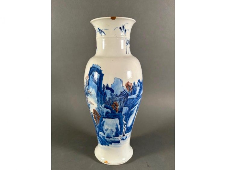 Chinese Porcelain Vase and many other Items Blast through Estimates in Neue Auctions' June 24th Sale