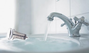 Best Bathtub Drain Stopper Unclogging Hacks for a Sparkling Sink