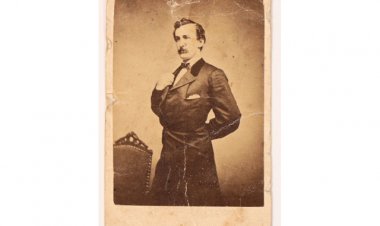 Day 3 of Holabird's American History & Hall of Fame Showcase Auction, June 6-9 in Reno, has Historically Important Items