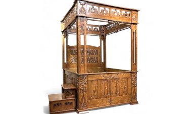 Neue Auctions' Sept. 7 Fine Art, Antiques & Jewelry Auction will Feature A Rare Canopy Bed and Dresser by Charles Rohlfs
