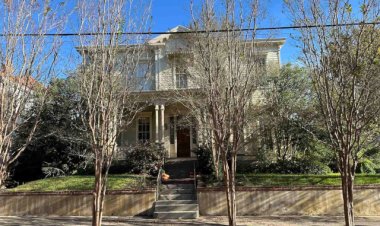 Items from The Merrill House in Natchez, Miss., are in Crescent City's January 17-18 Estates Auction