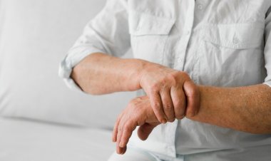 Why Is Your Hand Falling Asleep? The Truth About Carpal Tunnel Relief