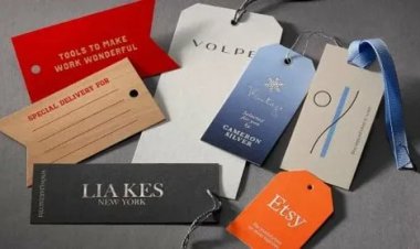 Creative Packaging with Cloud Shape Tag Concepts