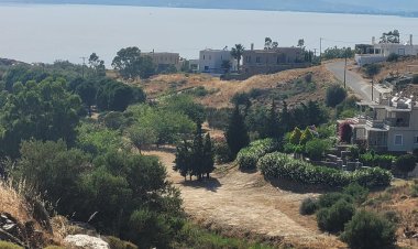 Can Americans Buy a House in Greece? Everything You Need to Know